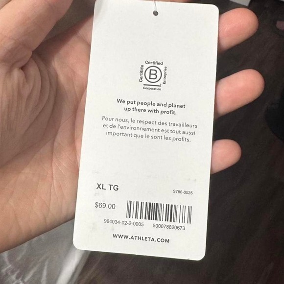 NWT Athleta Essential Support Tank With Self Bra White Minimalist Athleisure - Picture 7 of 7